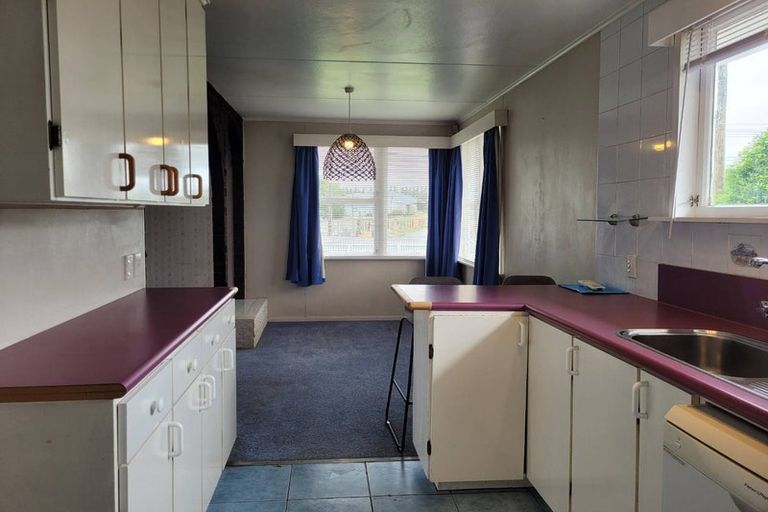 Photo of property in 27 Kent Street, Carterton, 5713