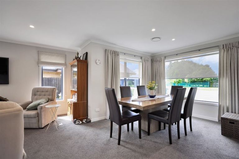 Photo of property in 7 Whiteoak Grove, Tinwald, Ashburton, 7700