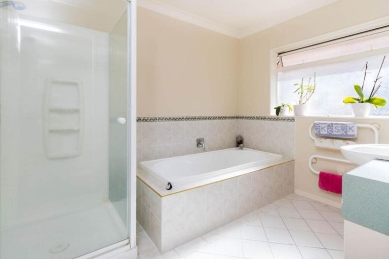 Photo of property in 71 Santa Ana Drive, Dannemora, Auckland, 2016