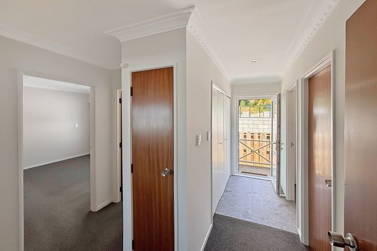 Photo of property in 1/3 Rangitoto View Road, Cockle Bay, Auckland, 2014