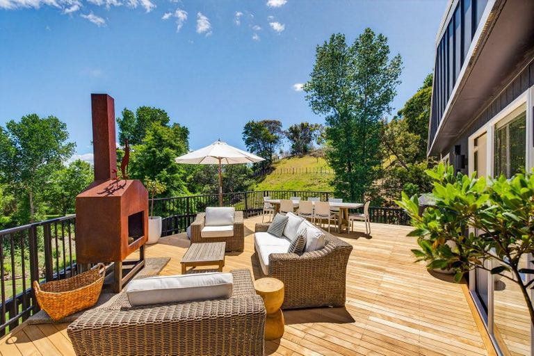 Photo of property in 105 Durham Drive, Havelock North, 4130