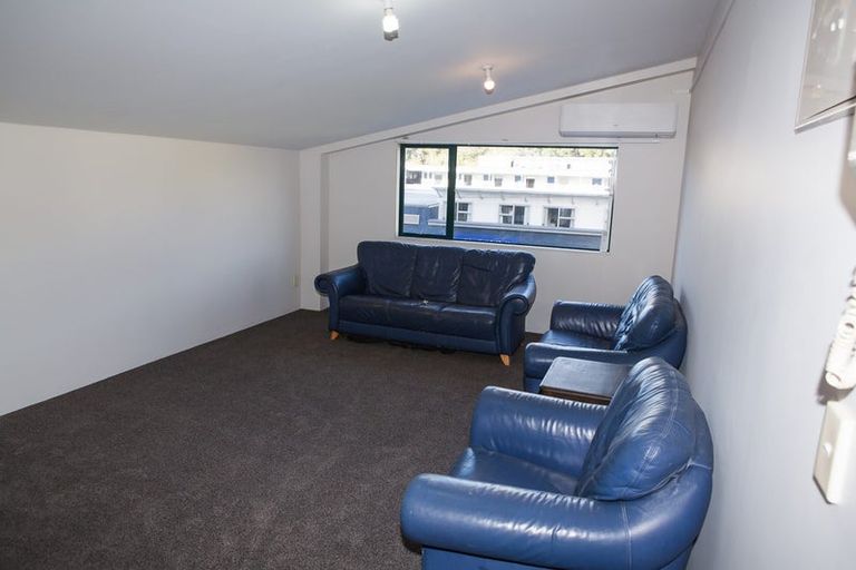 Photo of property in 240 Taranaki Street, Mount Cook, Wellington, 6011