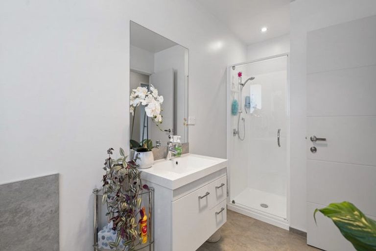 Photo of property in 228 Ballintoy Park Drive, Welcome Bay, Tauranga, 3175