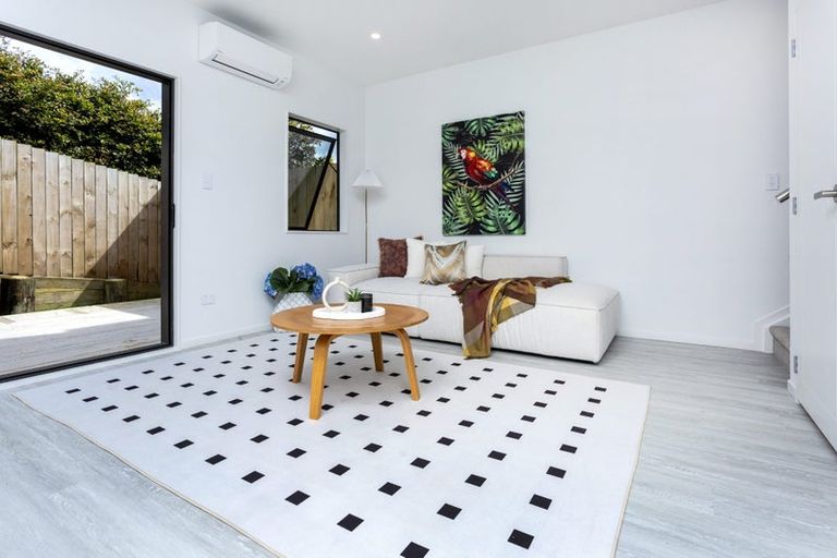 Photo of property in 58b County Road, Torbay, Auckland, 0630