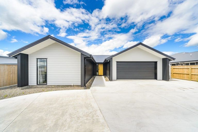 Photo of property in 94 James Line, Kelvin Grove, Palmerston North, 4414