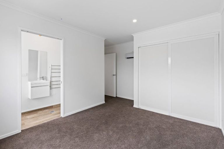 Photo of property in 500b Te Atatu Road, Te Atatu Peninsula, Auckland, 0610