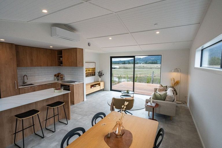 Photo of property in 191 Burdon Loop, Lake Hawea, 9382