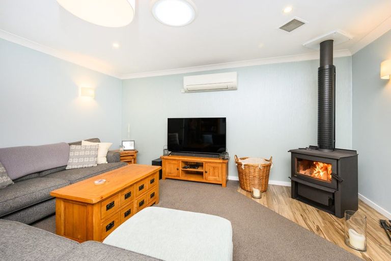Photo of property in 134 Kelvin Grove Road, Kelvin Grove, Palmerston North, 4414