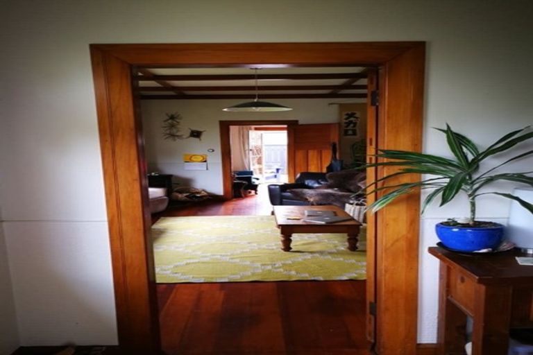 Photo of property in 12 Harvey Road, Bluff Hill, Napier, 4110