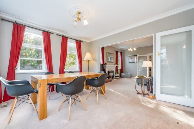 Photo of property in 27 Trafalgar Street, Waiwhetu, Lower Hutt, 5010