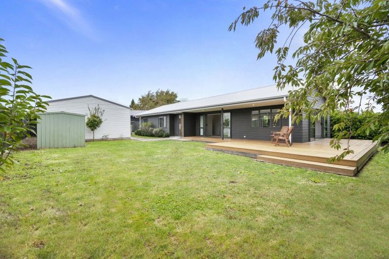 Photo of property in 11 Wescombe Grove, Feilding, 4702