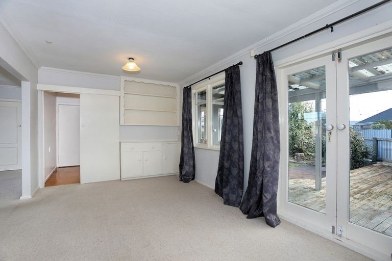 Photo of property in 114 East Street, Feilding, 4702