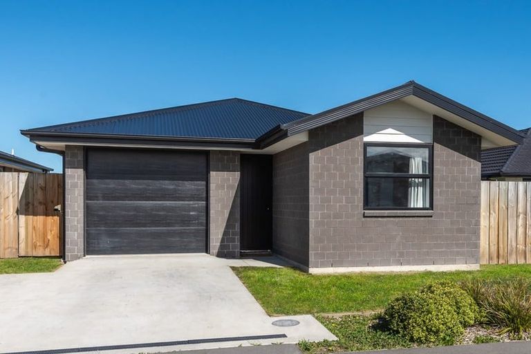 Photo of property in 4 Te Kanawa Lane, Rolleston, 7615