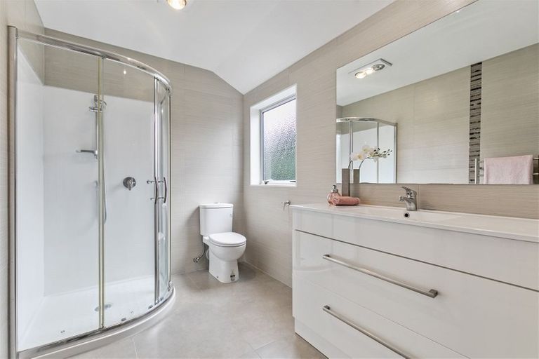 Photo of property in 26a Stanniland Street, Sunnyhills, Auckland, 2010