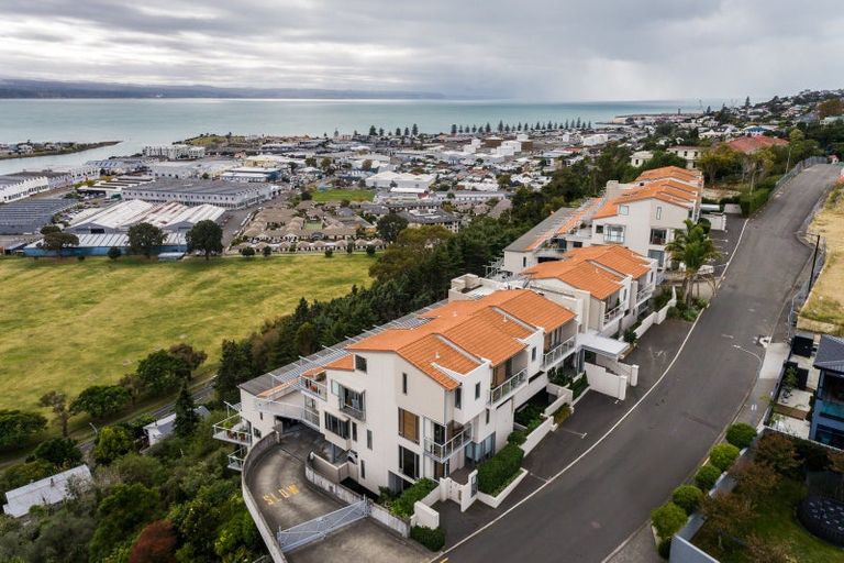 Photo of property in Northridge Apartments Stage Z, 1/22 Hospital Terrace, Hospital Hill, Napier, 4110