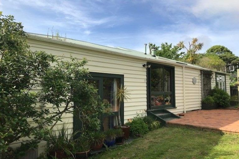 Photo of property in 430 Karori Road, Karori, Wellington, 6012