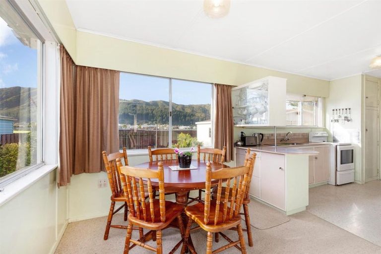 Photo of property in 236 Wellington Road, Wainuiomata, Lower Hutt, 5014