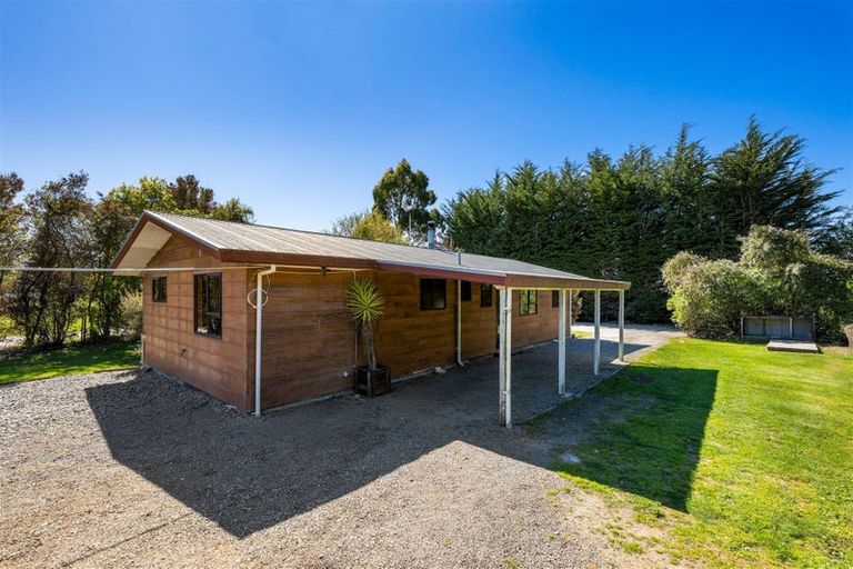 Photo of property in 80 Hawkesbury Road, Hawkesbury, Blenheim, 7272