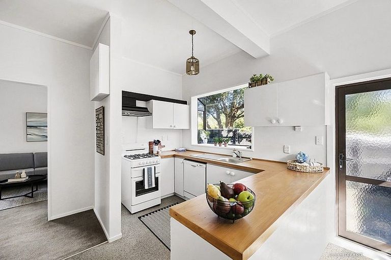 Photo of property in 7 View Road, Houghton Bay, Wellington, 6023