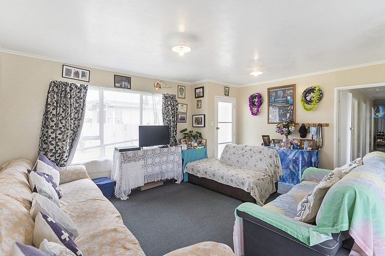 Photo of property in 94 Zelda Avenue, Clover Park, Auckland, 2023