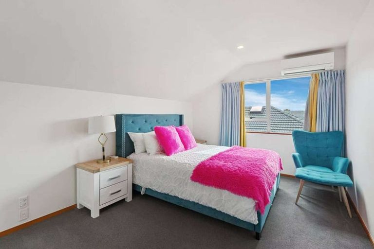 Photo of property in 33 Coniston Avenue, Ilam, Christchurch, 8041