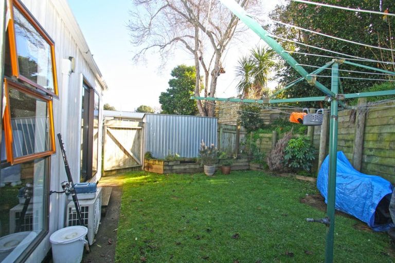 Photo of property in 1/4 Kenmore Street, Westown, New Plymouth, 4310