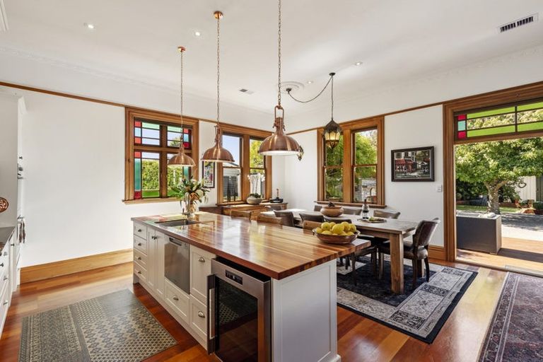 Photo of property in 104 Richmond Street, Petone, Lower Hutt, 5012