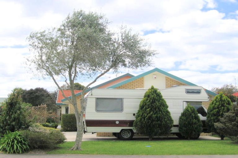 Photo of property in 36 Athena Grove, Papamoa Beach, Papamoa, 3118