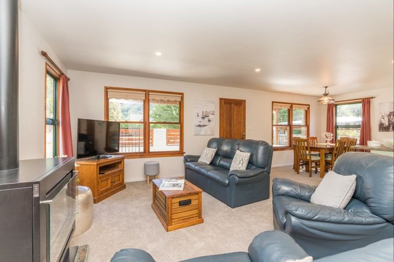 Photo of property in 24 Cornwall Street, Arrowtown, 9302