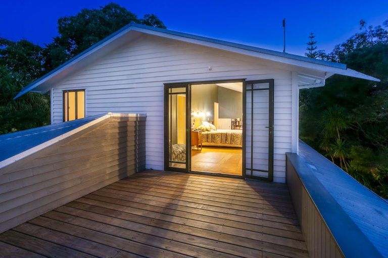 Photo of property in 386 Upper Harbour Drive, Greenhithe, Auckland, 0632