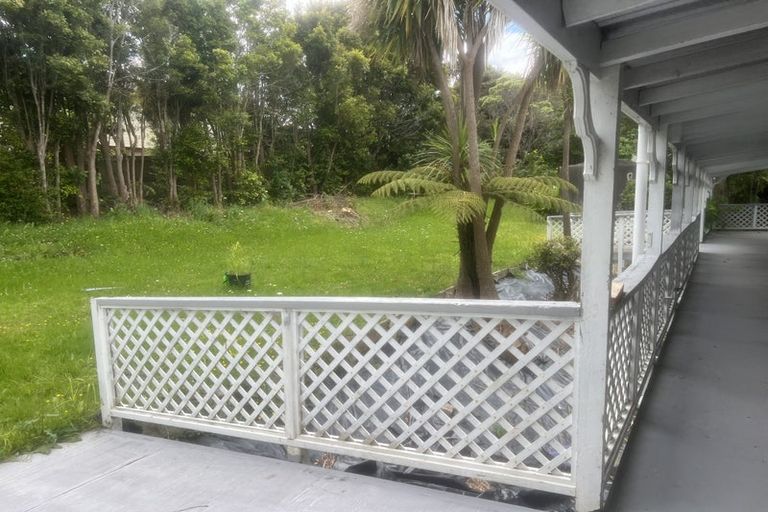 Photo of property in 64 Don Buck Road, Massey, Auckland, 0614