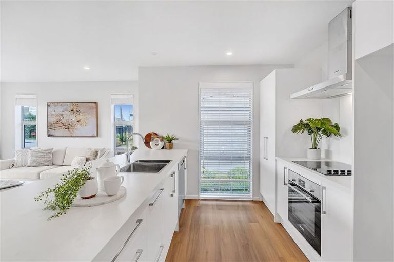 Photo of property in 9/3 Nyoli Street, Northcote, Christchurch, 8052