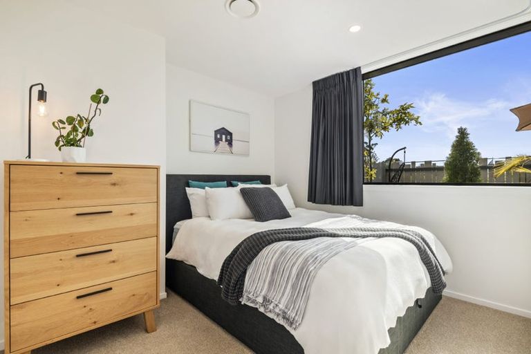 Photo of property in 205/8 Waikumete Road, Glen Eden, Auckland, 0602