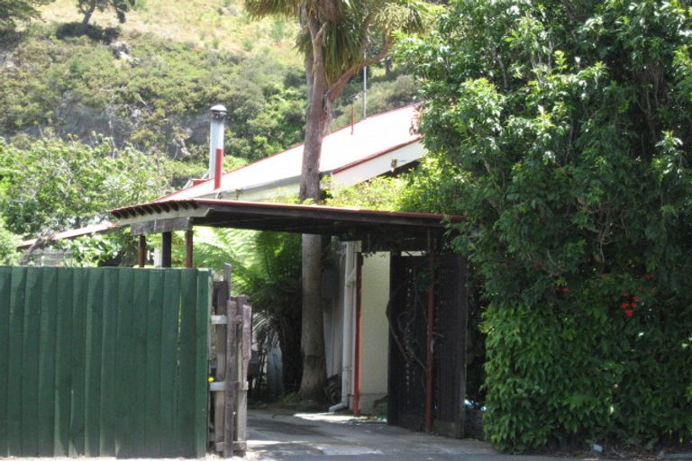 Photo of property in 32 Whitfield Street, Sumner, Christchurch, 8081