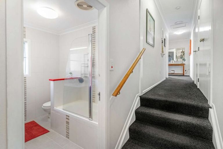 Photo of property in 28 Chequers Avenue, Chartwell, Hamilton, 3210