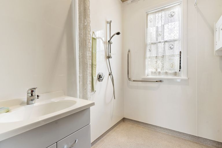 Photo of property in 2 Hacker Street, Masterton, 5810