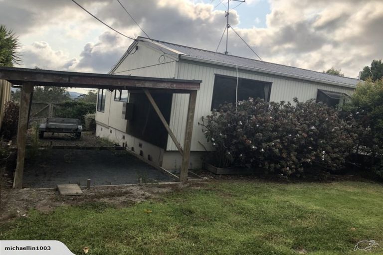 Photo of property in 283 Old North Road, Kumeu, 0892