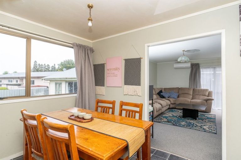 Photo of property in 13 Coventry Road, Melville, Hamilton, 3206