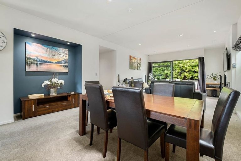 Photo of property in 8a Hallenstein Street, Queenstown, 9300