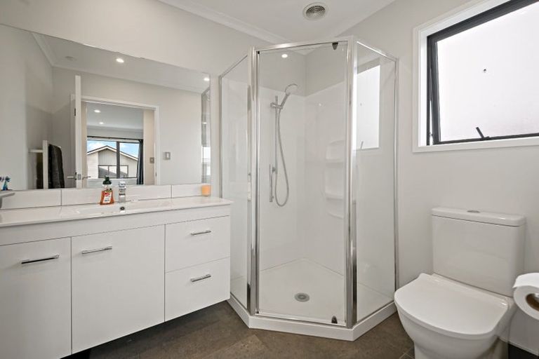 Photo of property in 22 Piripono Crescent, Pukekohe, 2120