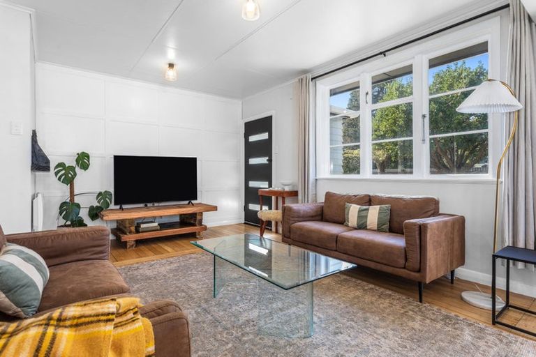 Photo of property in 15 Matai Street, Edgecumbe, 3120