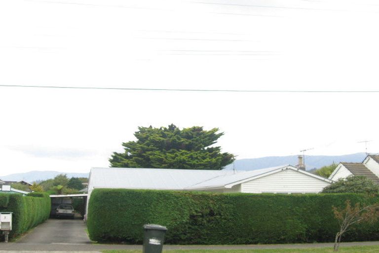 Photo of property in 31 Fraser Crescent, Elderslea, Upper Hutt, 5018