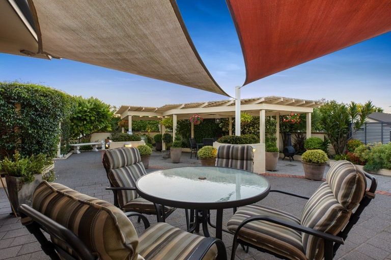 Photo of property in 22 Manor Park Drive, Pyes Pa, Tauranga, 3112