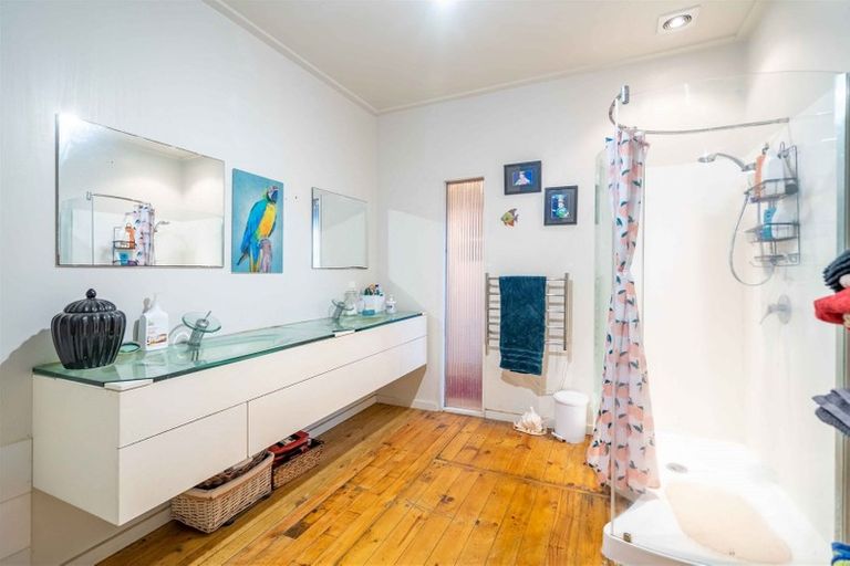 Photo of property in 13 Cumnock Street, Wallacetown, 9816