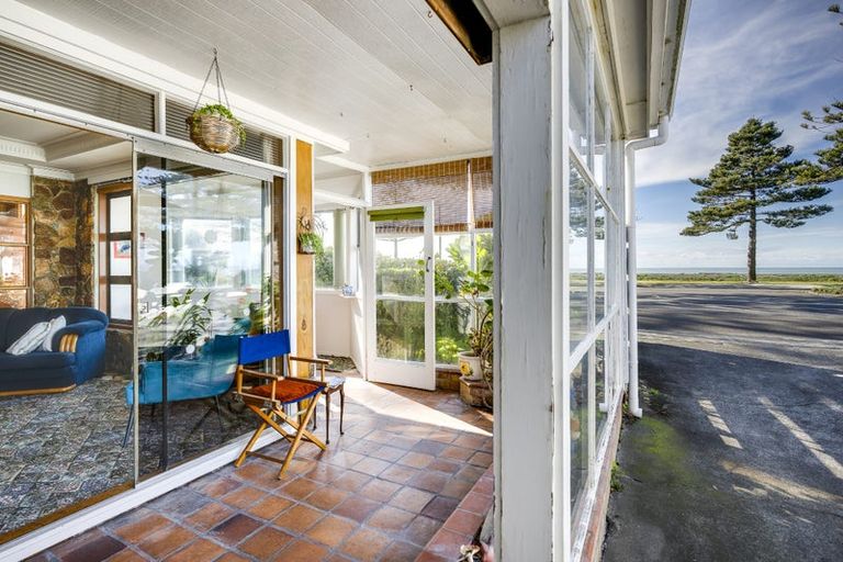Photo of property in 619 Marine Parade, Napier South, Napier, 4110
