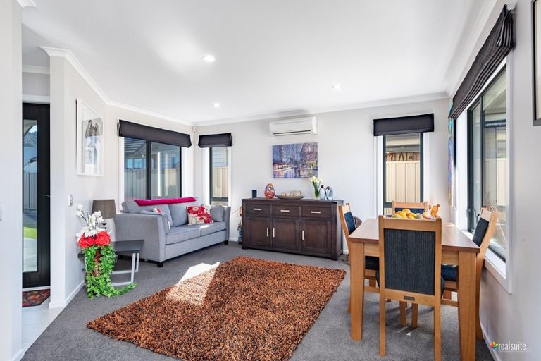 Photo of property in 5 Vernon Grove, Brown Owl, Upper Hutt, 5018