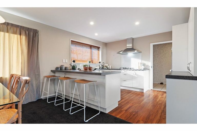 Photo of property in 13 Selwyn Street, Somerfield, Christchurch, 8024