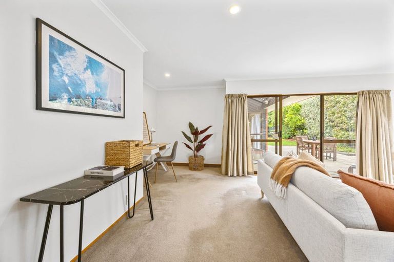 Photo of property in 4 Sunbeam Place, Halswell, Christchurch, 8025