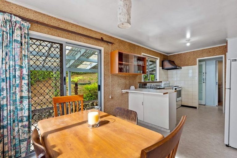 Photo of property in 75 Salamanca Road, Sunnynook, Auckland, 0620