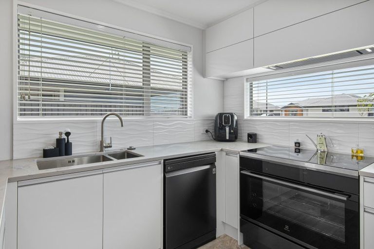 Photo of property in 8 Spirit Terrace, Rolleston, 7615